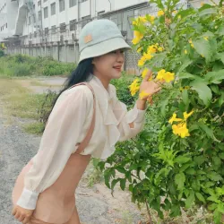 Set yếm gồm áo và yếm có quần lót bên trong  793026