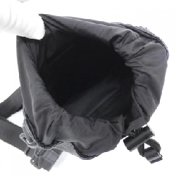 Túi đeo vai Louis Vuitton Monogram Shadow Noé Sling M82248 610780