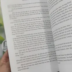 Laura Bush - Chân Dung Đệ Nhất Phu Nhân Nước Mỹ - Ronald Kessler 1018921