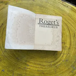 ROGET’S THESAURUS 6 SIXTH EDITION- EDITED BY BARBARA ANN KIPFER, Ph.D. 603308