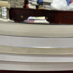 Đi tìm thành hoàng đế - E-rơ-nơ Mun-đa-sép Gồm 5 tựa: - Chúng ta thoát thai từ đâu.. 706689