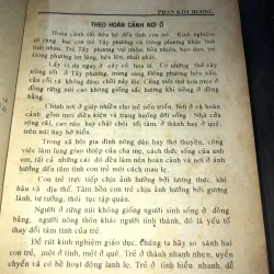 Thuật ứng xử giữa cha mẹ với con trẻ trong gia đình - Phan Kim Hương 958722