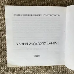 Ai hát giữa rừng khuy- Việt Nam danh tác khổ vuông  1043987