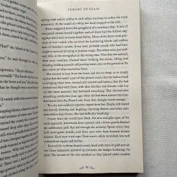 Throne of Glass - Sarah J. Maas   786802