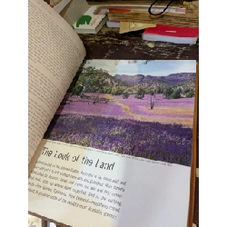 The Land and Wildlife of Australia 993787