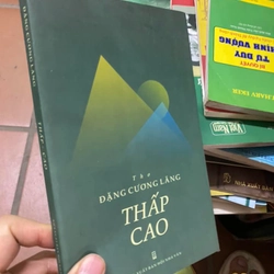 Sách Thấp cao