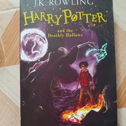 Harry Potter and the Deathly Hallows paperback