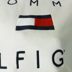 Áo sweatshirt Tommy Hilfiger trắng thêu logo 719776