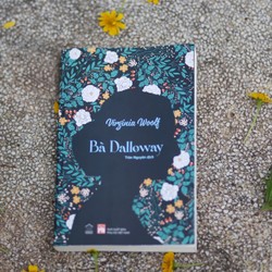 BÀ DALLOWAY (VIRGINIA WOOLF) (bản phổ thông bìa mềm - Sách như mới) 14443