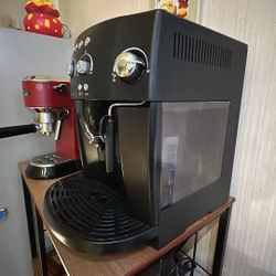 máy pha cafe tự động delonghi 330585