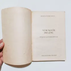 Năm Người Im Lặng - Miguel Otero Silva 783864