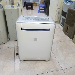 ( USED 95% ) SHARP CV-S71C-W MÁY HÚT ẨM MADE IN JAPAN