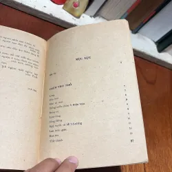 [Sách Xưa] - II Thơ: Hoa Trên Đá - Chế Lan Viên - 1984 792580