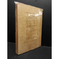 Chuyện thơ mới 60% bẩn bìa, ố vàng HCM1710 Hoài Thanh VĂN HỌC 692852