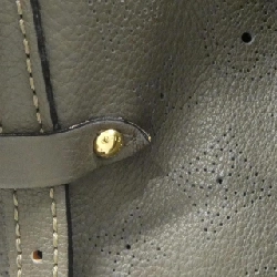 Túi xách vai Louis Vuitton Mahina L M93121 - Hàng hiệu Chính hãng 802472