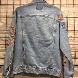 Áo khoác Jeans thêu hoa 147205