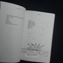 [Sách Cũ Ngoại Văn] Milk & Honey - Rupi Kaur 564142
