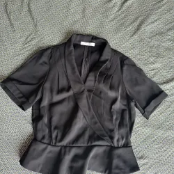 Set áo và chân váy May's House 787593