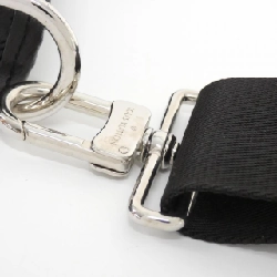 Túi xách cuối tuần Taiga Lama M30937 của Louis Vuitton 610721