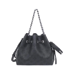 Túi xách vai Louis Vuitton Mahina Bella M57070