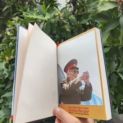 Đại Tướng Trong Lòng Dân - Ấn bản bìa cứng nhà nước đặt hàng 732219