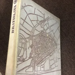 Bratislava: Pamiatky mestských rezervácií - kiến trúc Bratislava thủ đô của Slovakia 702148