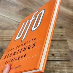 UFO - The Complete Sightings Catalogue 734861