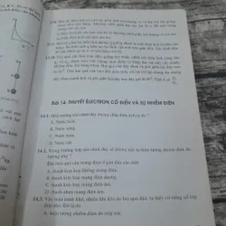 Vật lý và Bài tập Vật lý 11. Ban Khoa học tự nhiên. Chủ biên Giáo sư Lương Duyên Bình... 735486
