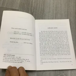 Tiểu thuyết hugo chuyên luận. Có chữ ký tặng của tg. 10b2 1026351