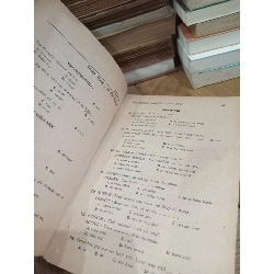 Trắc nghiệm anh văn (objective english tests) - Vũ Văn Thảo, Lê Thế Thụ, Khải Chính, Lê Văn Ruệ