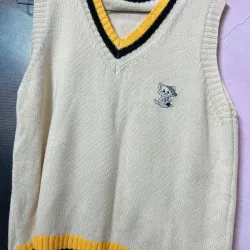 Áo gile len thêu hình mèo 1010573