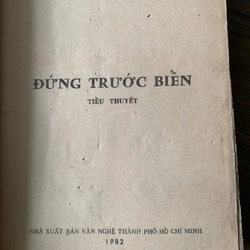 Đứng trước biển - tiểu thuyết - Nguyễn Mạnh Tuấn 536413