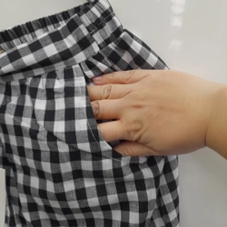 Chân váy kẻ caro Size XL nhưng thực size chỉ L hoặc M thôi 411088