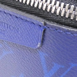 Ba lô Louis Vuitton Taiga Lama M30419 611134