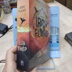 Sách: Lửa thép - TG: Rebecca Yarros - Sách nguyên seal 926992