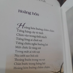 Văn Thị Hoàn - KHÓC (thơ) 260160