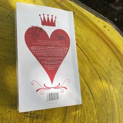 COMBO HOÀNG HẬU CƠ - MARISA MEYER 702049