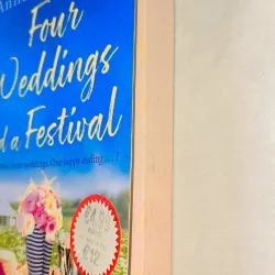 Romance / Contemporary Fiction – Annie Robertson | FOUR WEDDINGS AND A FESTIVAL 749575