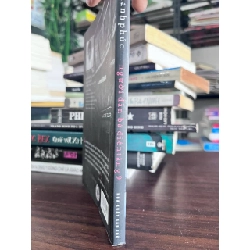 Người Đàn Bà Điên Tầng 9 - Hà Thanh Phức 933615