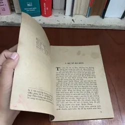 II Sách Xưa: Mài Kiếm Dưới Trăng (Tiểu Thuyết Dã Sử) - Phong Sơn - 1989 640399
