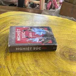 NGHIỆT SÚC - LAUREN BEUKES 961472