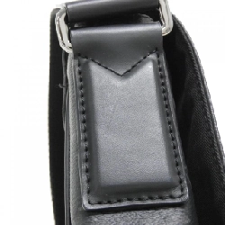 Túi xách vai Louis Vuitton Monogram Eclipse District PM M44000 613636