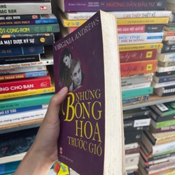 Những bông hoa trước gió. 32 410381