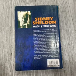 Người lạ trong gương 1023411