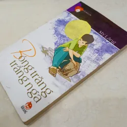 Bóng trăng trắng ngà 🌻 936504