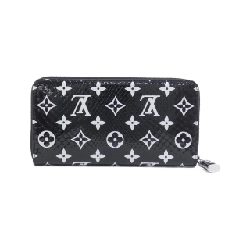 Ví Zippy da kỳ lạ Louis Vuitton N96955 621736