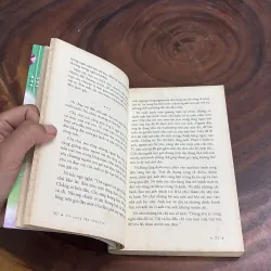 II Tựa Sách: 24 Cung Bậc Trái Tim - Trang Thơ, Lâm Moon, Xuân Oanh, Thẩm Quỳnh Trân - 2014 976287