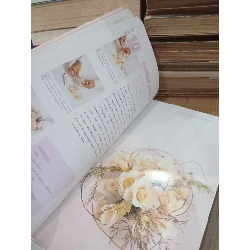 FLORISTS' REVIEW 101 wedding bouquets with how-to instructions 790173