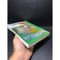 Truyện ngắn tình yêu 2 2005 mới 80% ố ( văn học , truyện ngắn ) HCM2812 912797