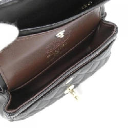 Túi charm AP4760 của Chanel 623992